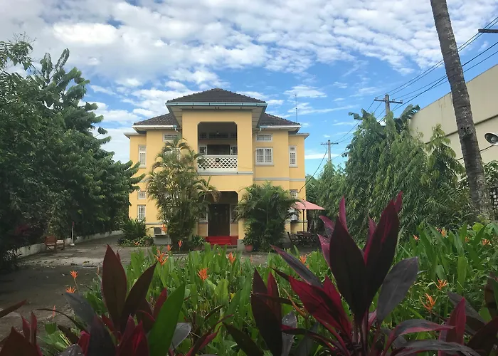 Golden Guest Inn
