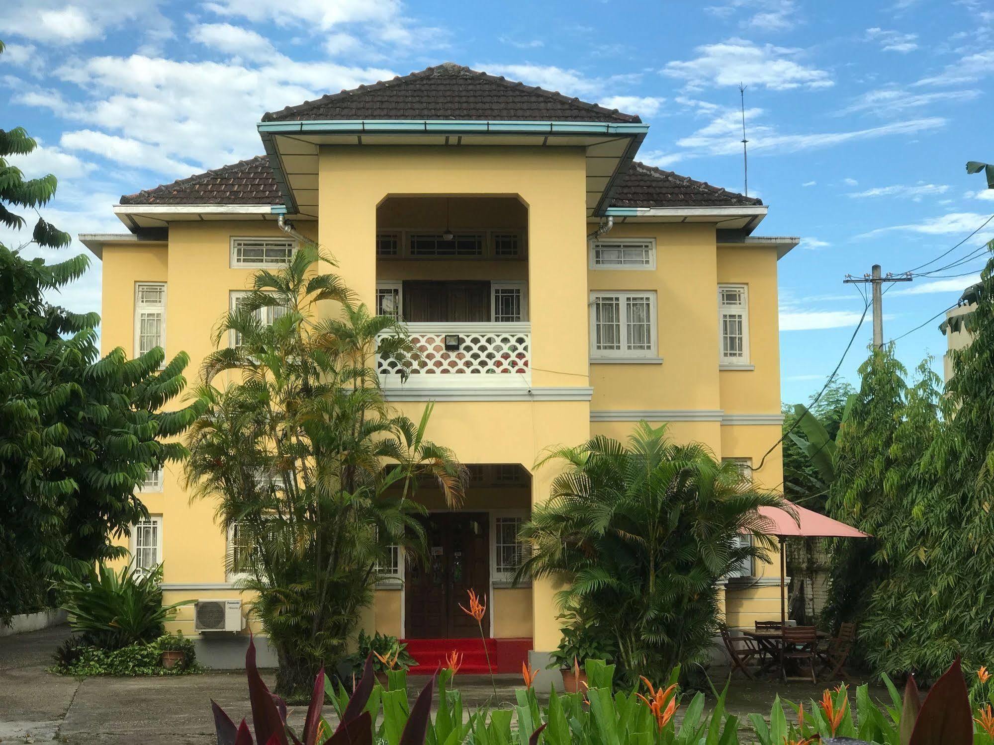 Golden Guest Inn 2*